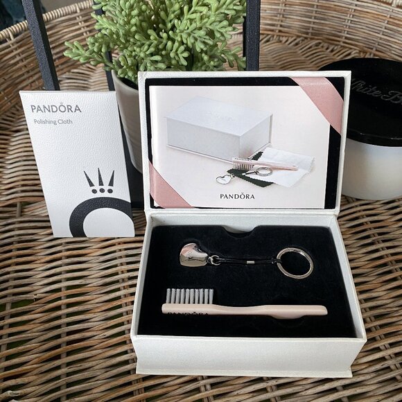 Pandora Jewelry - Pandora Jewelry Cleaning Kit Set with Box Polishing Cloth Brush Key Ring Authent